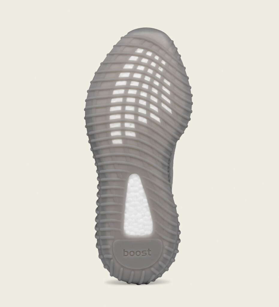 حذاء سنيكرز أديداس ييزي بوست 350 في 2 ستيل جراي رمادي فولاذي adidas Yeezy Boost 350 V2 Steel Grey