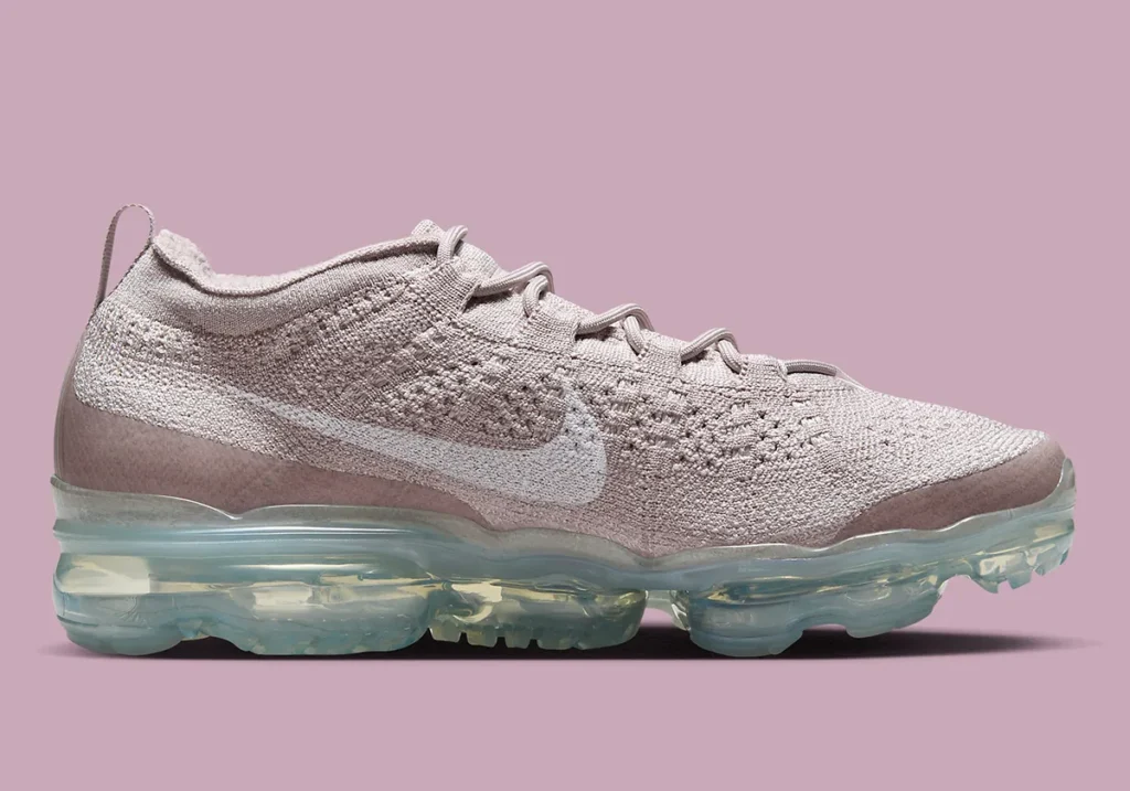 حذاء سنيكرز جزم نايك فابور ماكس فلاي نت 2023 بلاتينيوم فيوليت Nike Vapormax Flyknit 2023 Platinum Violet