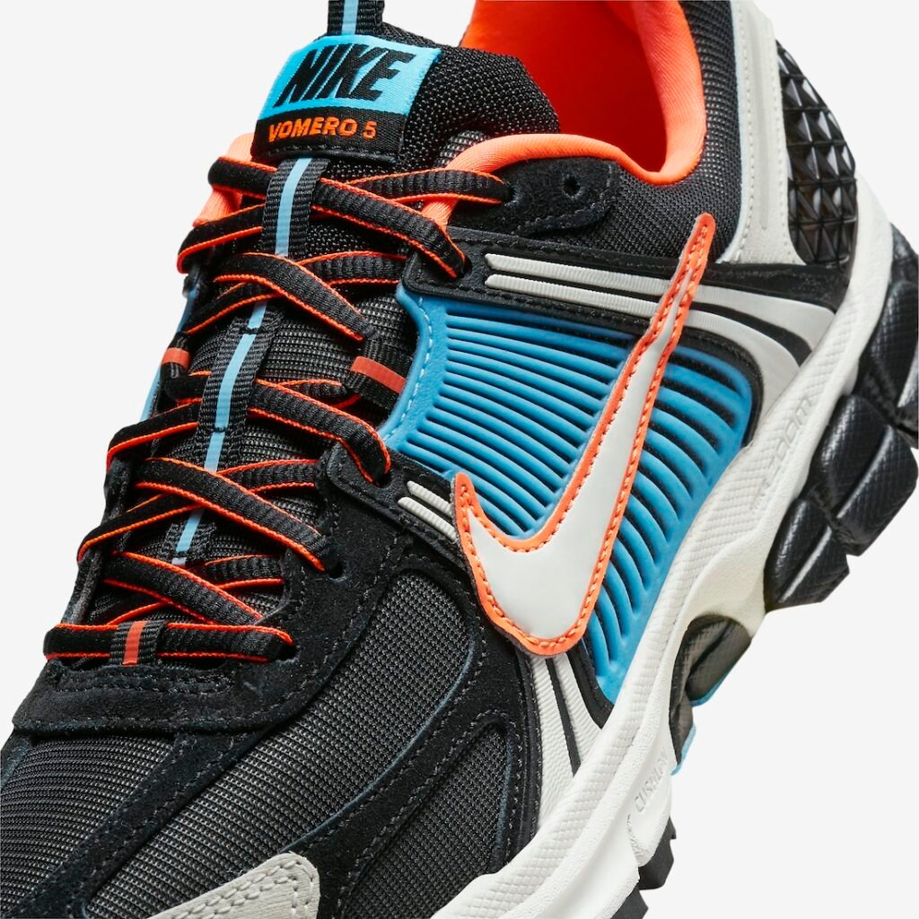 حذاء سنيكرز نايك زوم فوميرو 5 بلو جيز توتال أورانج النسائي Nike Zoom Vomero 5 Blue Gaze Total Orange