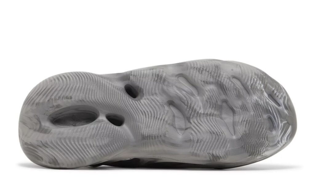 حذاء سنيكرز اديداس ييزي فوم رنر ام اكس جرانيت لون رمادي غامق adidas Yeezy Foam Runner MX Granite