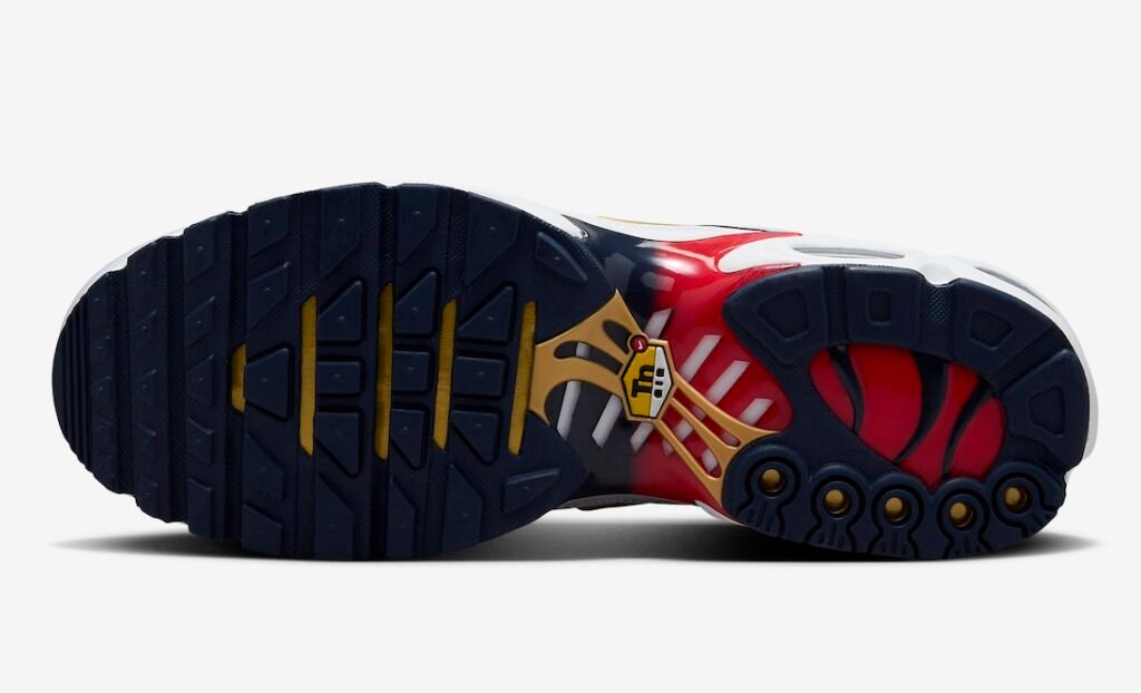 حذاء سنيكرز باريس سان جيرمان x نايك اير ماكس بلس لون ابيض كحلي احمر Paris Saint-Germain x Nike Air Max Plus