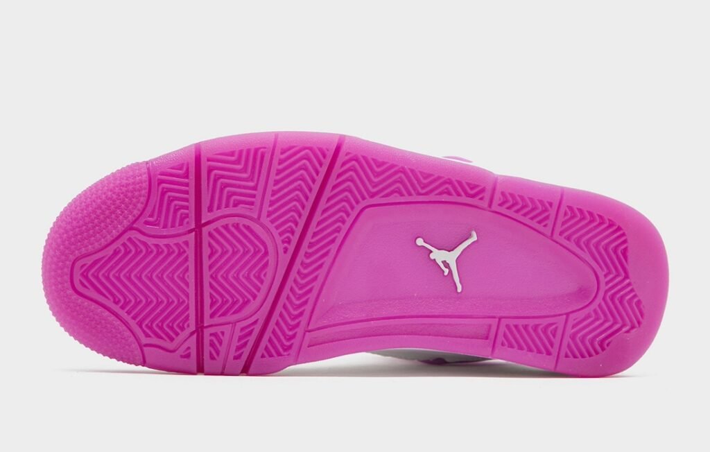 حذاء سنيكرز نايك اير جوردن 4 هايبر فايوليت للأطفال لون ابيض بنفسجي Air Jordan 4 Hyper Violet