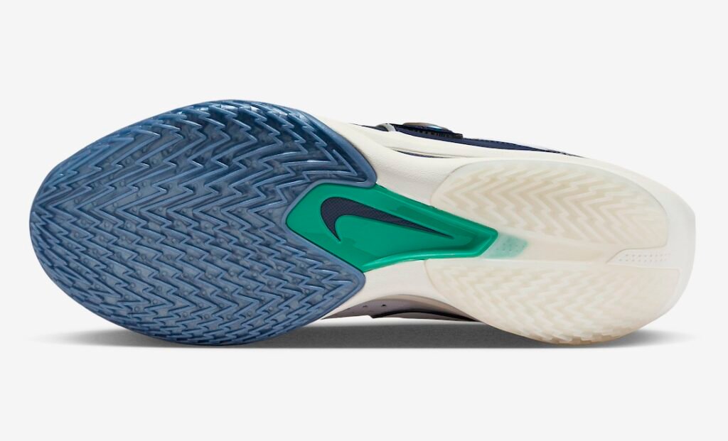 حذاء سنيكرز نايك اير زوم جي تي كات 3 اير زوم فلايت 5 أبيض كحلي فضي Nike Air Zoom GT Cut 3 Air Zoom Flight 5