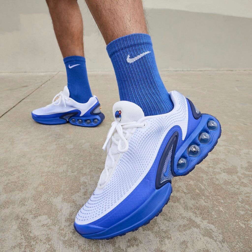 حذاء سنيكرز نايك اير ماكس دي ان وايت ريسر بلو لون ازرق ابيض Nike Air Max DN White Racer Blue