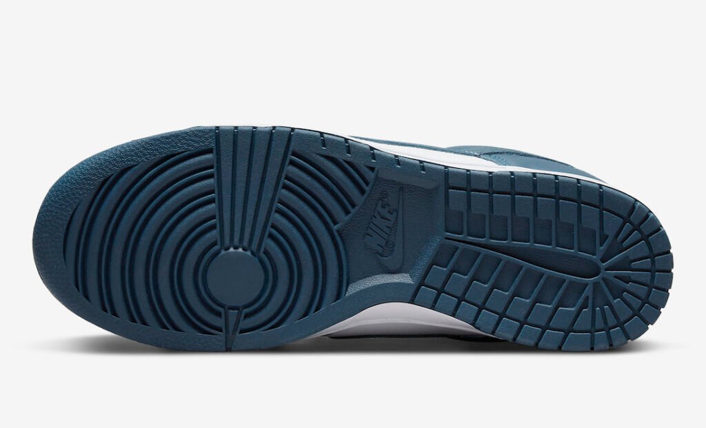 حذاء سنيكرز نايك دانك لو فاليريان بلو لون ازرق ابيض Nike Dunk Low Valerian Blue