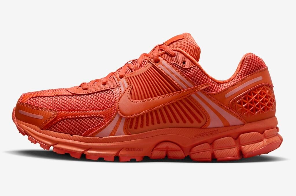 حذاء سنيكرز نايك زوم فوميرو 5 كوزميك كلاي لون برتقالي Nike Zoom Vomero 5 Cosmic Clay