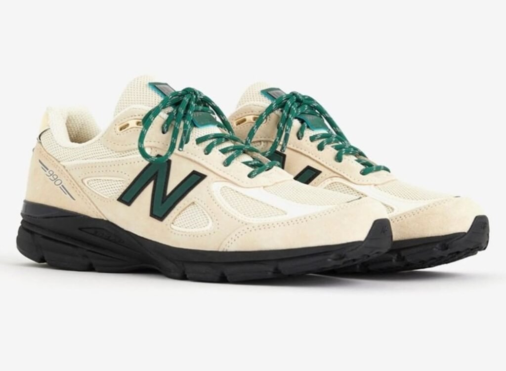 حذاء سنيكرز نيو بالانس 990 في 4 مكاداميا جرين لون بيج اخضر New Balance 990v4  Macadamia Green