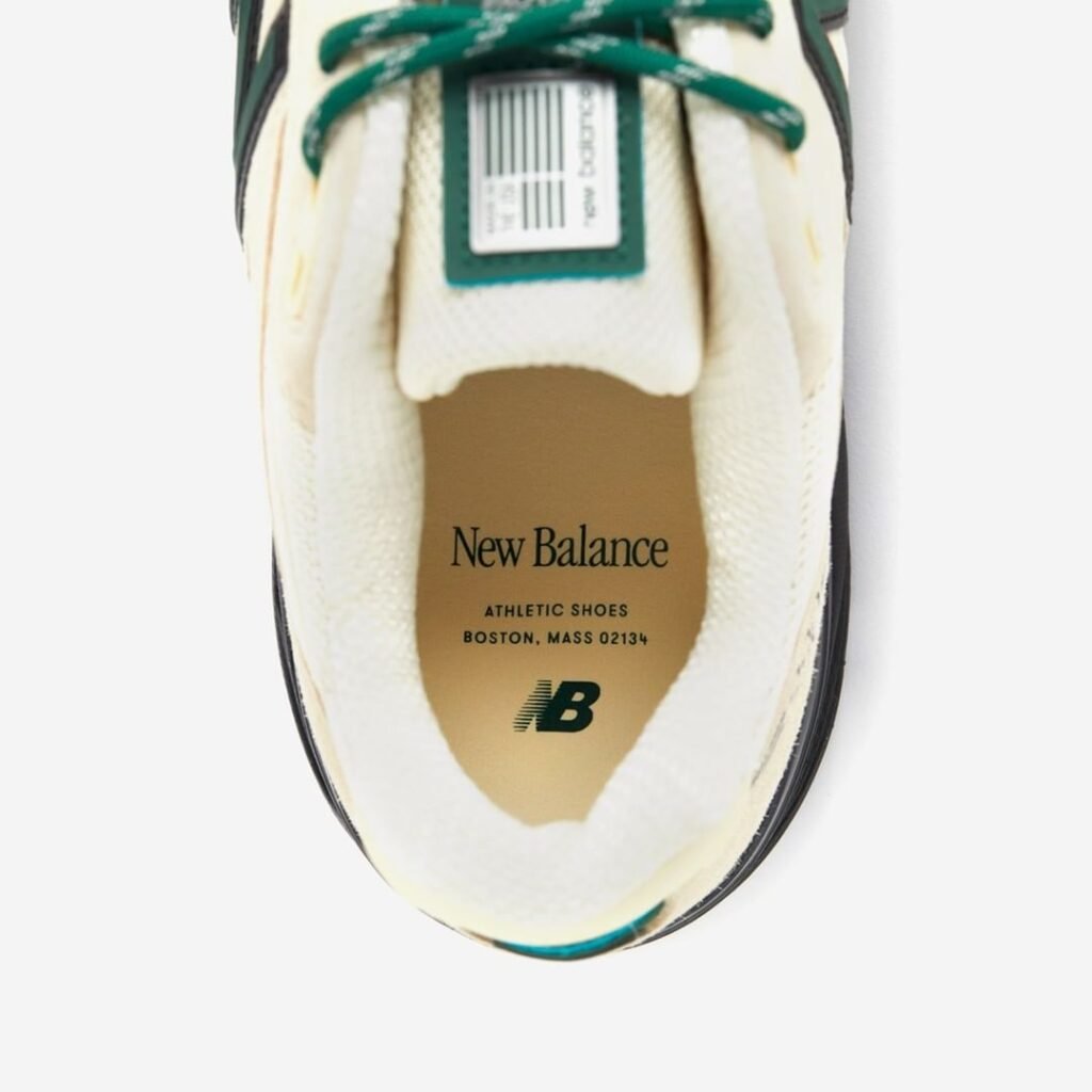 حذاء سنيكرز نيو بالانس 990 في 4 مكاداميا جرين لون بيج اخضر New Balance 990v4 Macadamia Green