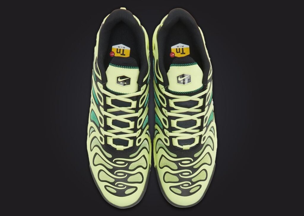 حذاء سنيكرز نايك اير ماكس بلس دريفت لايت ليمون لون اخضر اصفر Nike Air Max Plus Drift Light Lemon Twist Stadium Green