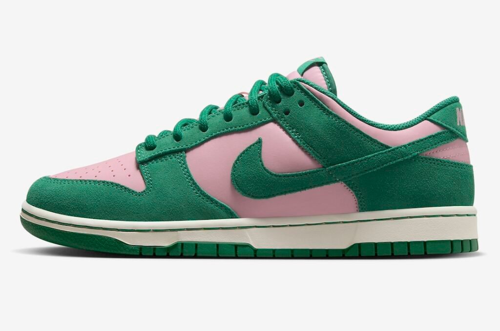 حذاء سنيكرز نايك دانك لو ميديوم سوفت بِنك مالاشايت لون اخضر وردي Nike Dunk Low Medium Soft Pink and Malachite