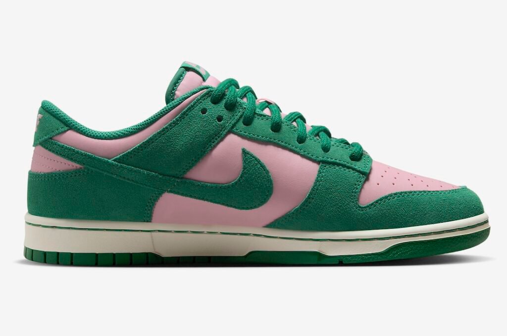 حذاء سنيكرز نايك دانك لو ميديوم سوفت بِنك مالاشايت لون اخضر وردي Nike Dunk Low Medium Soft Pink and Malachite