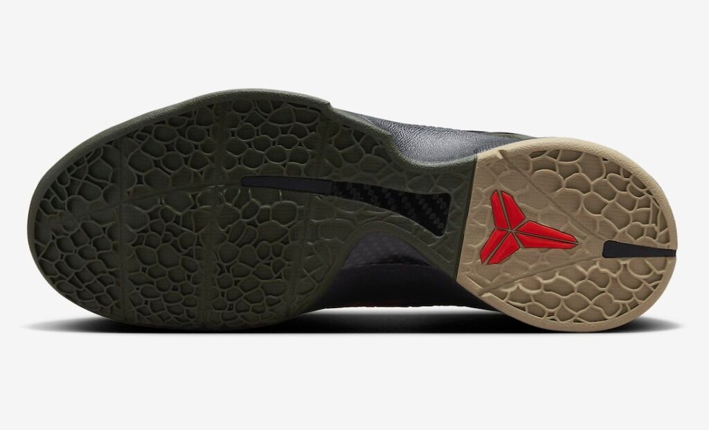 حذاء سنيكرز نايك كوبي 6 بروترو إتالين كامو لون اسود احمر زيتي Nike Kobe 6 Protro Italian Camo