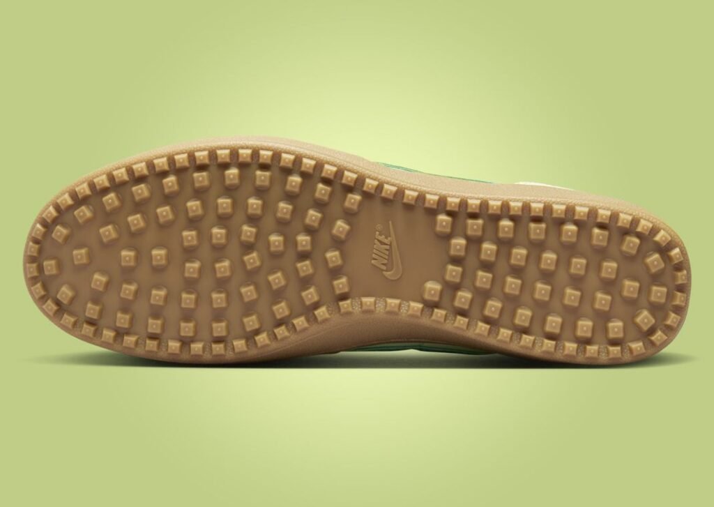 حذاء سنيكرز نايك فيلد جنرال برلي فولت لون اخضر فاقع Nike Field General Barely Volt Dusty Cactus