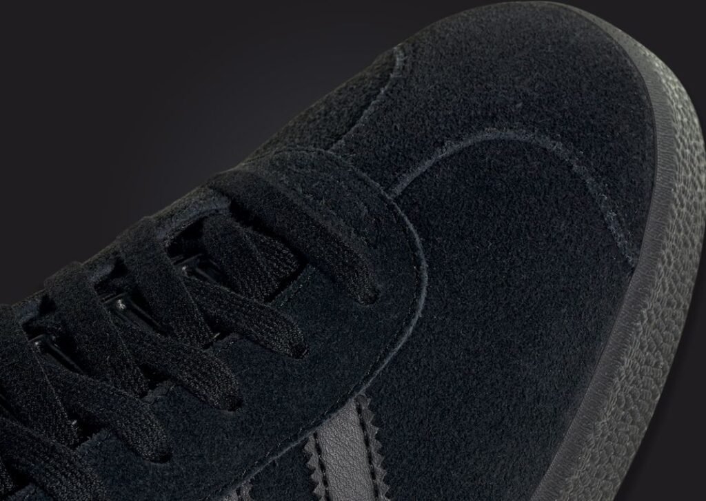 حذاء سنيكرز اديداس جازيل الذكرى 25 x اول بلاكس اسود بالكامل All Blacks x adidas Gazelle 25th Anniversary