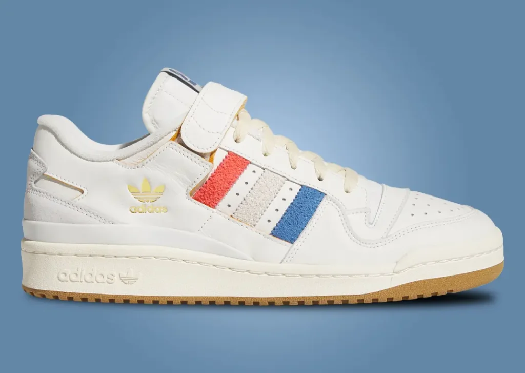 حذاء سنيكرز اديداس فوروم 84 لو باريس أولمبيكس لون ابيض كريمي adidas Forum 84 Low Paris Olympics