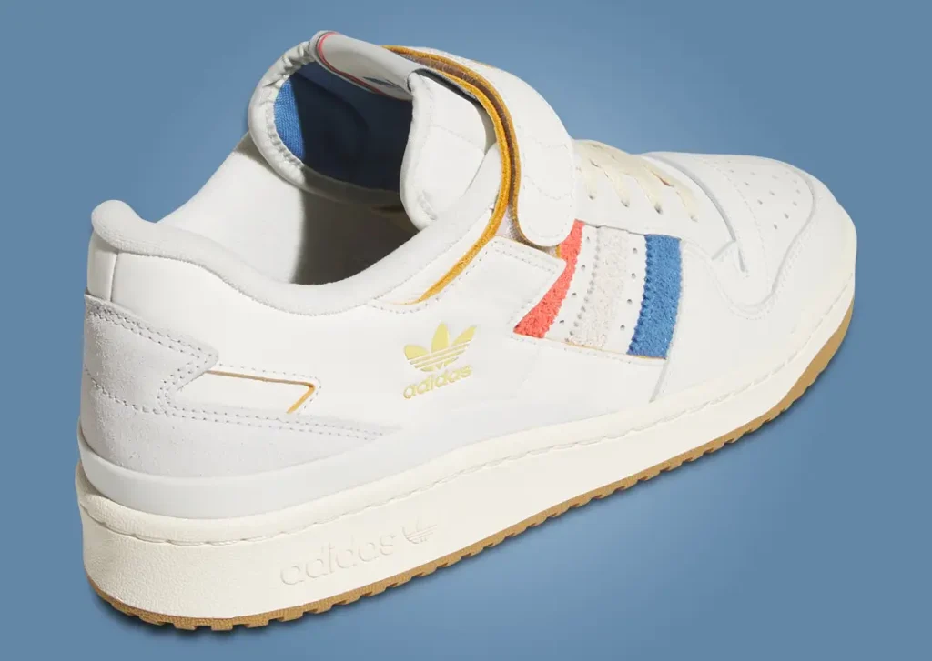 حذاء سنيكرز اديداس فوروم 84 لو باريس أولمبيكس لون ابيض كريمي adidas Forum 84 Low Paris Olympics