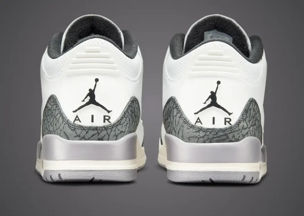 حذاء سنيكرز نايك اير جوردن 3 سيمينت جراي لون ابيض رمادي Air Jordan 3 Cement Grey