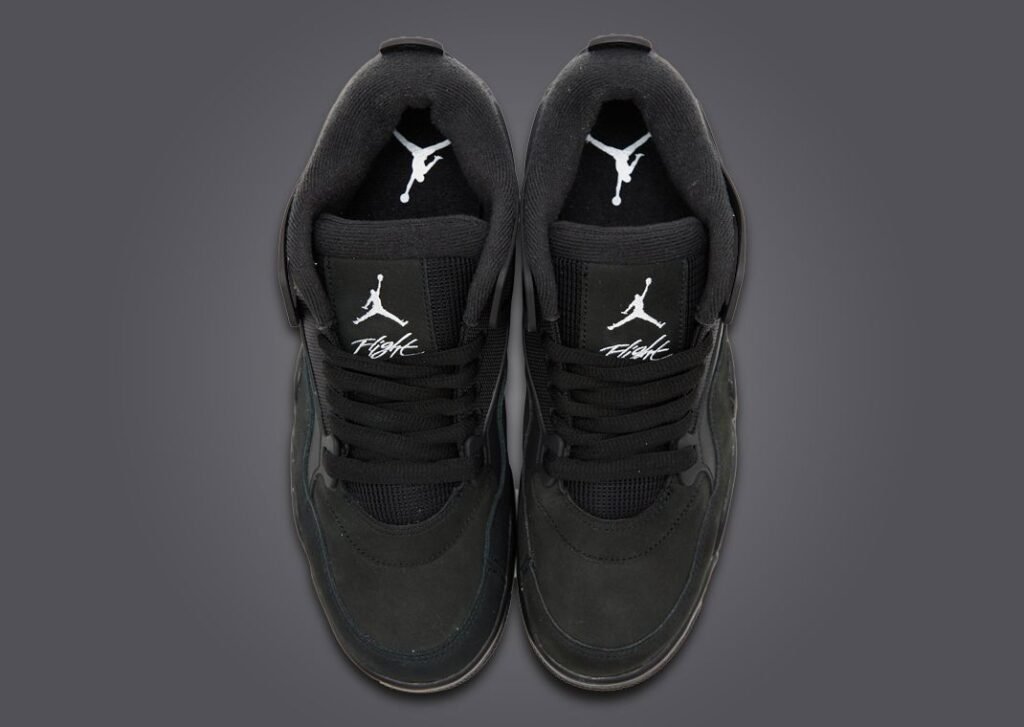 حذاء سنيكرز نايك اير جوردن 4 ار ام بلاك كات لون اسود بالكامل Air Jordan 4 RM Black Cat