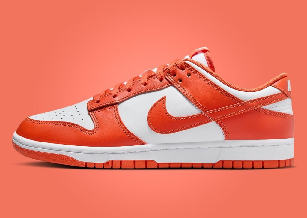 حذاء سنيكرز نايك دانك لو كوزميك كلاي سيراكيوز لون احمر برتقالي ابيض Nike Dunk Low Cosmic Clay Syracuse