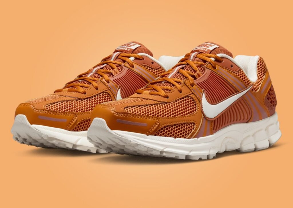 حذاء سنيكرز نايك زوم فوميرو مونارك لون بني Nike Zoom Vomero 5 Monarch Dark Russet