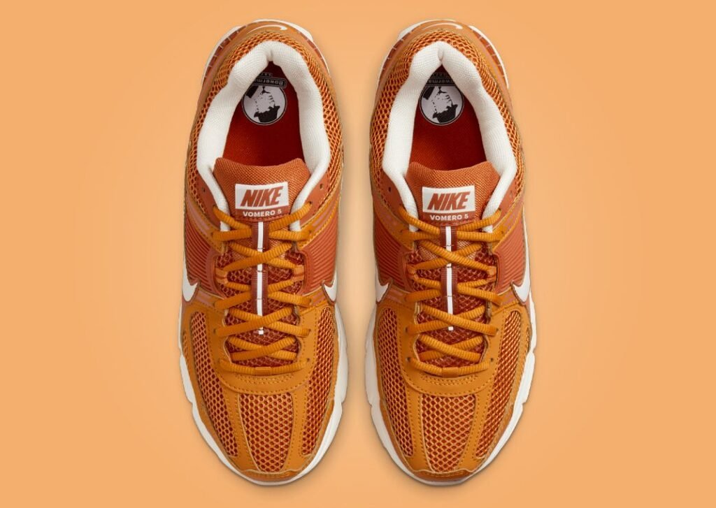 حذاء سنيكرز نايك زوم فوميرو مونارك لون بني Nike Zoom Vomero 5 Monarch Dark Russet