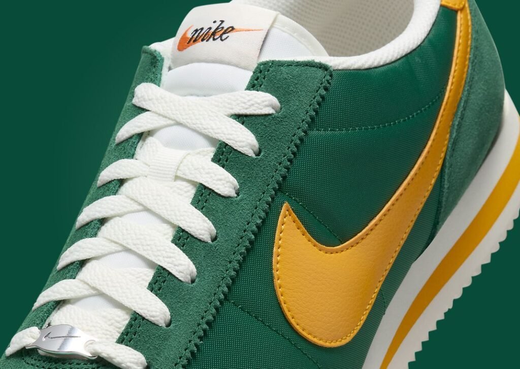 حذاء سنيكرز نايك كورتيز تي اكس تي اوريغون لون اخضر اصفر Nike Cortez TXT Oregon