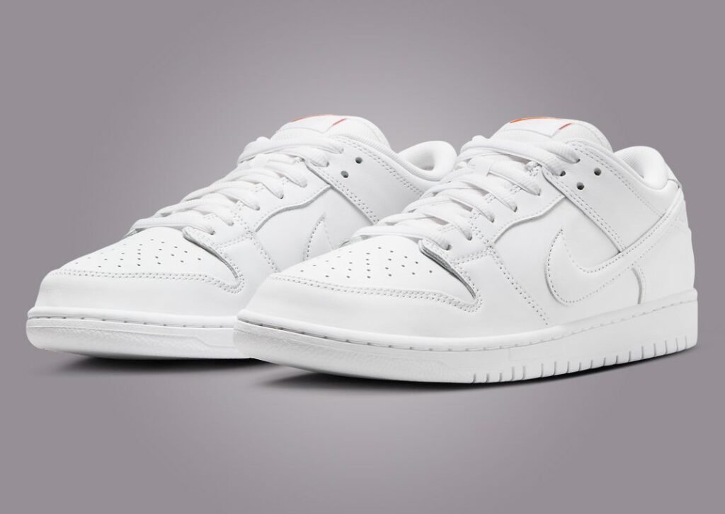 نايك اس بي دانك لو آيزو تريبل وايت لون ابيض بالكامل Nike SB Dunk Low ISO Triple White