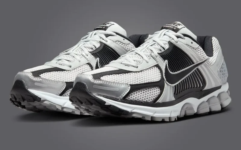 Nike Zoom Vomero 5 Metallic Silver Black