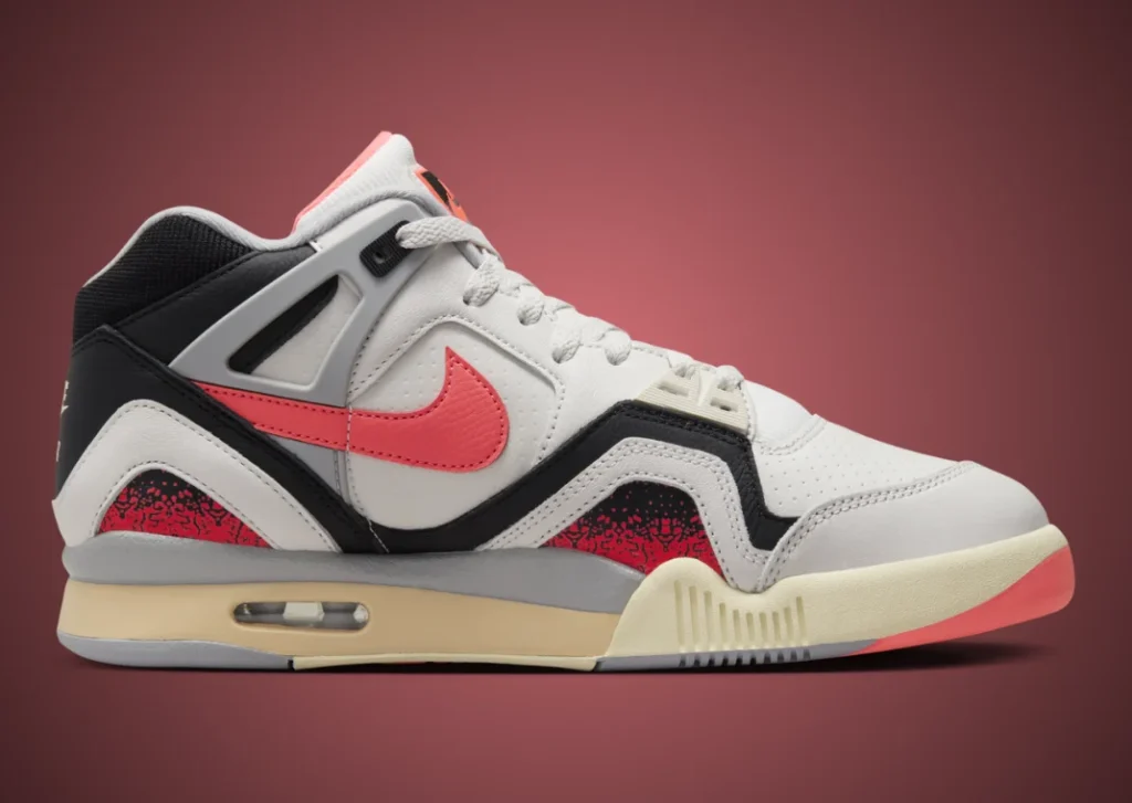 حذاء التنس نايك اير تيك تشالنج 2 هوت لافا لون ابيض واسود Nike Air Tech Challenge 2 Hot Lava