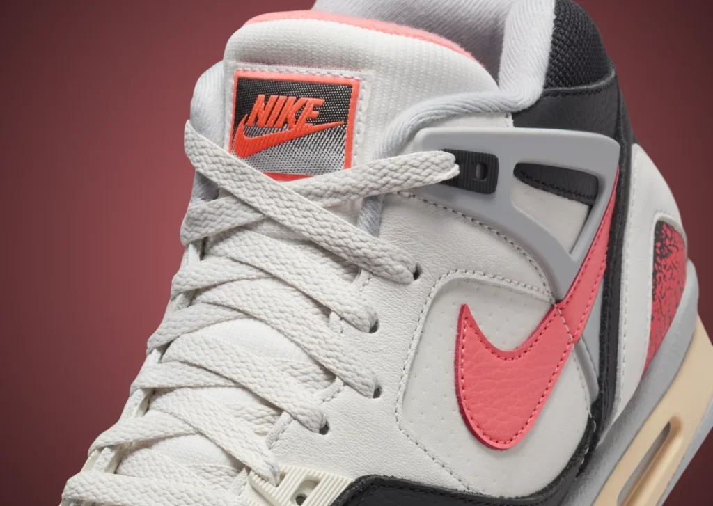 حذاء التنس نايك اير تيك تشالنج 2 هوت لافا لون ابيض واسود Nike Air Tech Challenge 2 Hot Lava