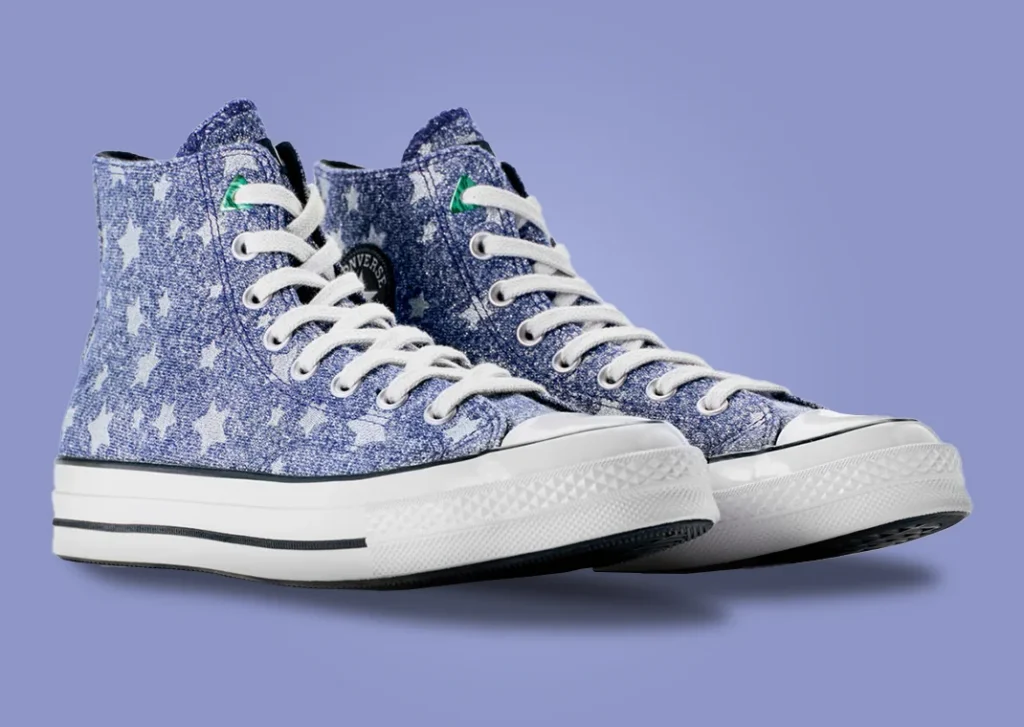 حذاء سنيكرز لايكا × كونفيرس كورالين لون ازرق وابيض Laika x Converse Coraline Collection