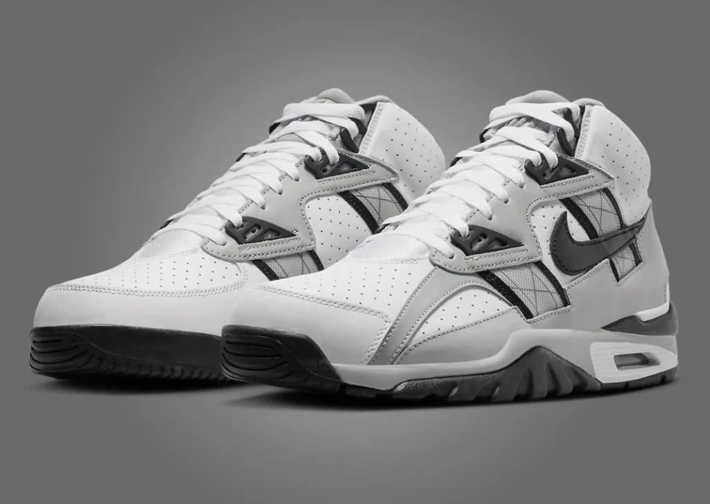 حذاء سنيكرز نايك اير ترينر اس سي هاي رايدرز هلمت لون ابيض اسود رمادي Nike Air Trainer SC High Raiders Helmet