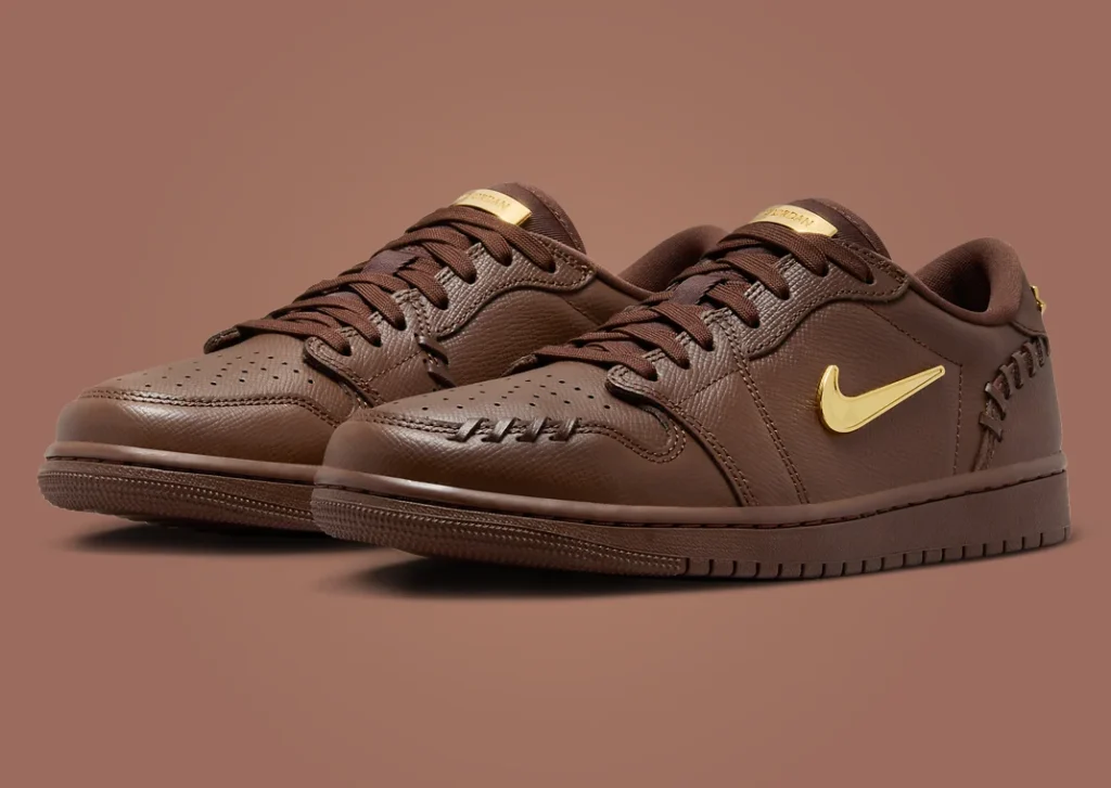 حذاء سنيكرز نايك اير جوردن 1 ميثود اوف ميك لو كاكو واو لون بني Air Jordan 1 MM Low Cacao Wow