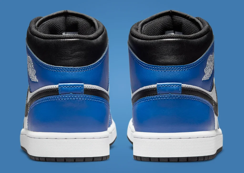 حذاء سنيكرز نايك اير جوردن 1 ميد جيم رويال لون ازرق وابيض Air Jordan 1 Mid Game Royal