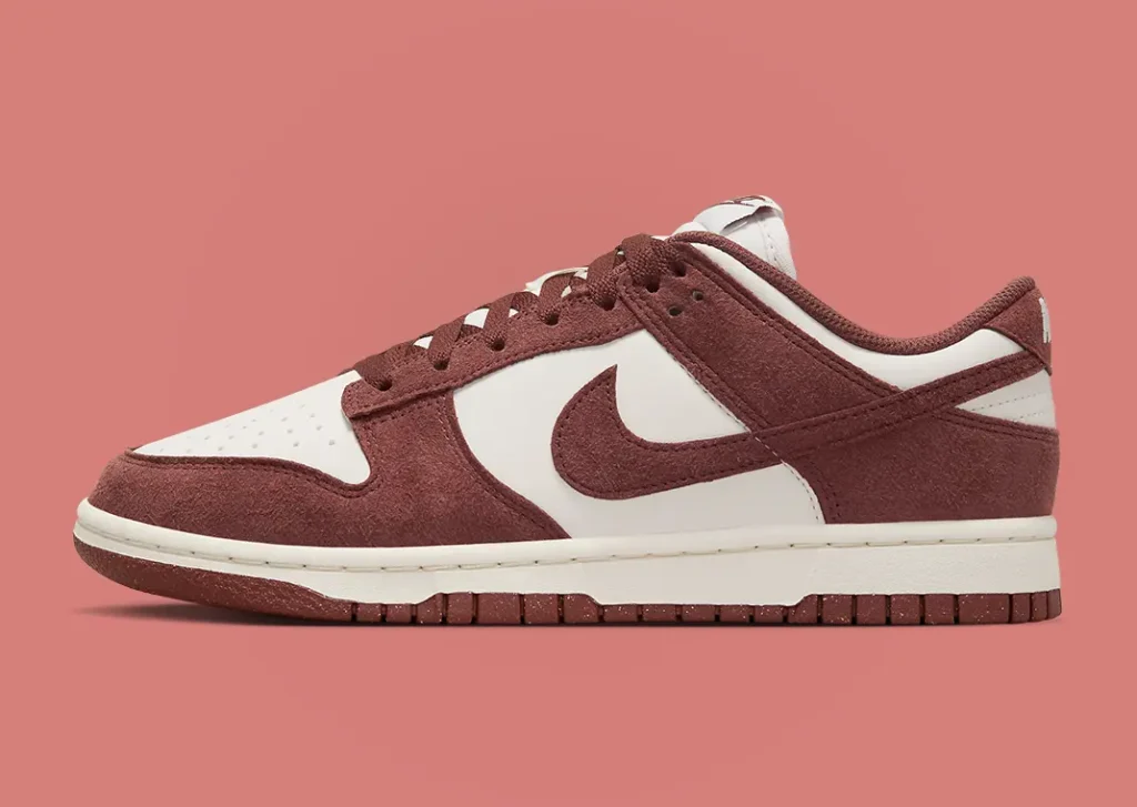 حذاء سنيكرز نايك دانك لو فانتوم ريد سيبيا النسائي لون احمر Nike Dunk Low Phantom Red Sepia