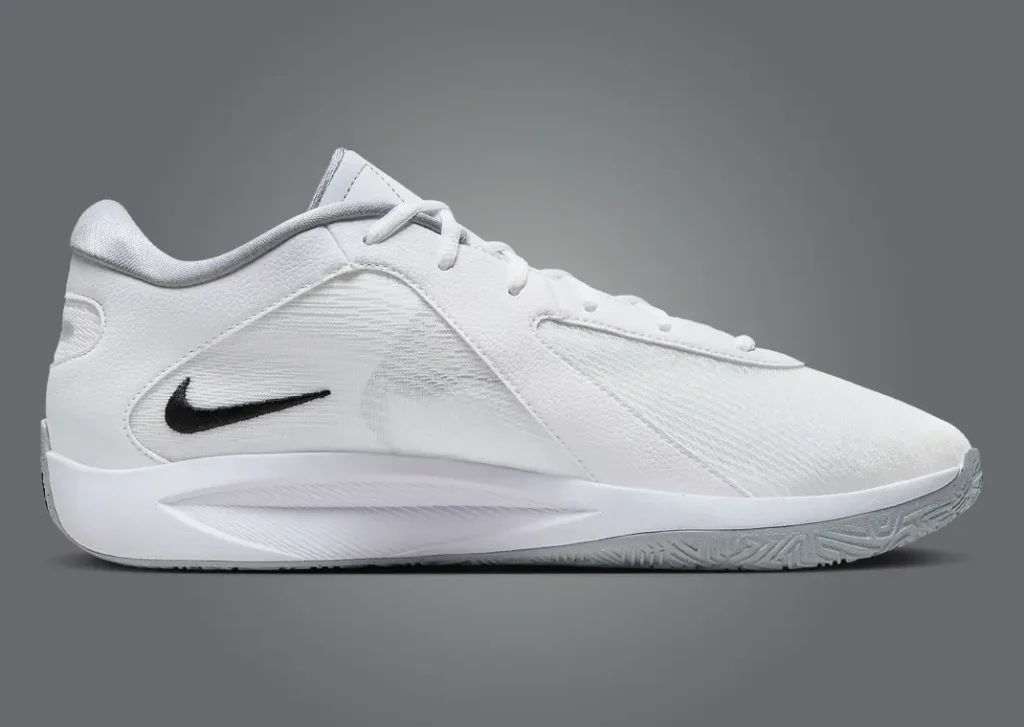 حذاء كرة السلة نايك جيانيس فريك 6 وايت بلاك لون ابيض اسود رمادي Nike Giannis Freak 6 White Black