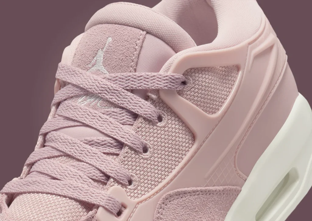 حذاءسنيكرز نايك اير جوردان 4 آر إم بينك أكسفورد النسائي لون وردي Air Jordan 4 RM Pink Oxford