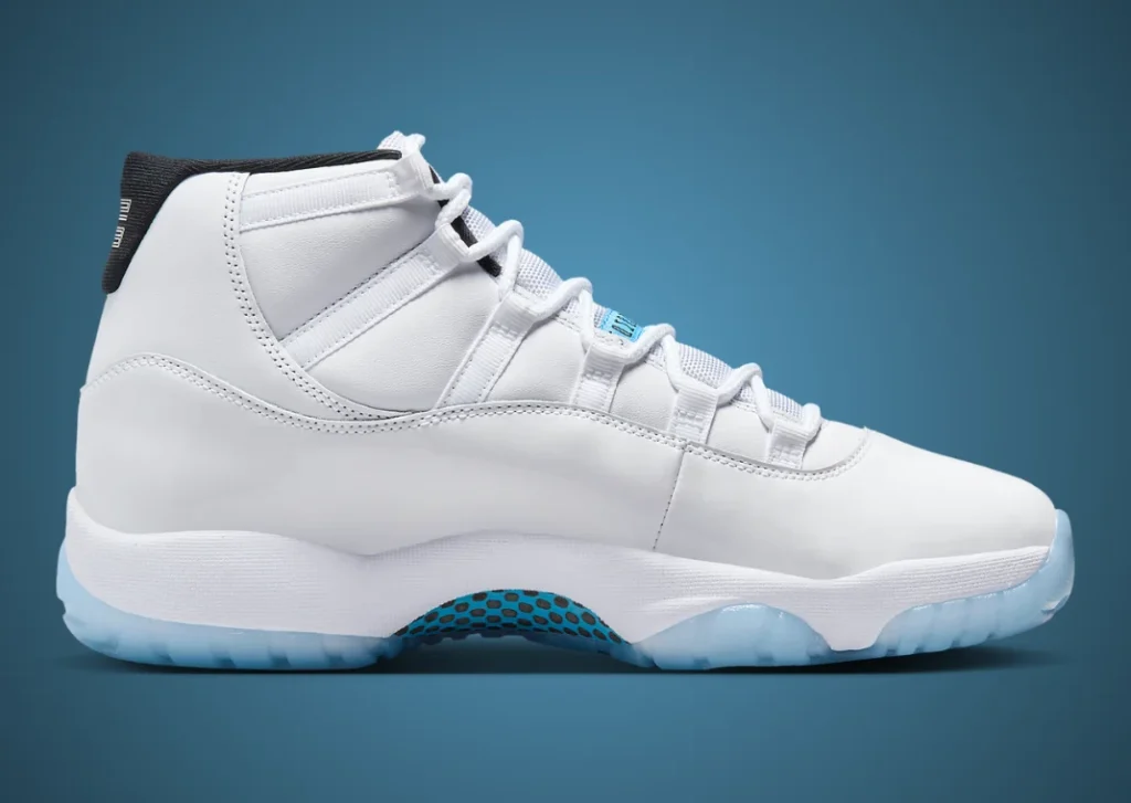 حذاء سنيكرز نايك اير جوردان 11 ليجند بلو لون ابيض بالكامل مع ازرق Air Jordan 11 Legend Blue