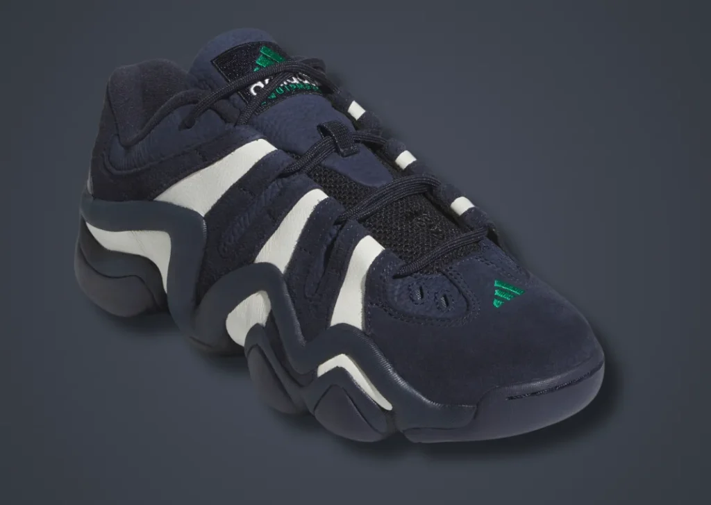 حذاء سنيكرز هوب يورك سيتي x اديداس كريزي 8 لو لون كحلي اسود Hoop York City x adidas Crazy 8 Low